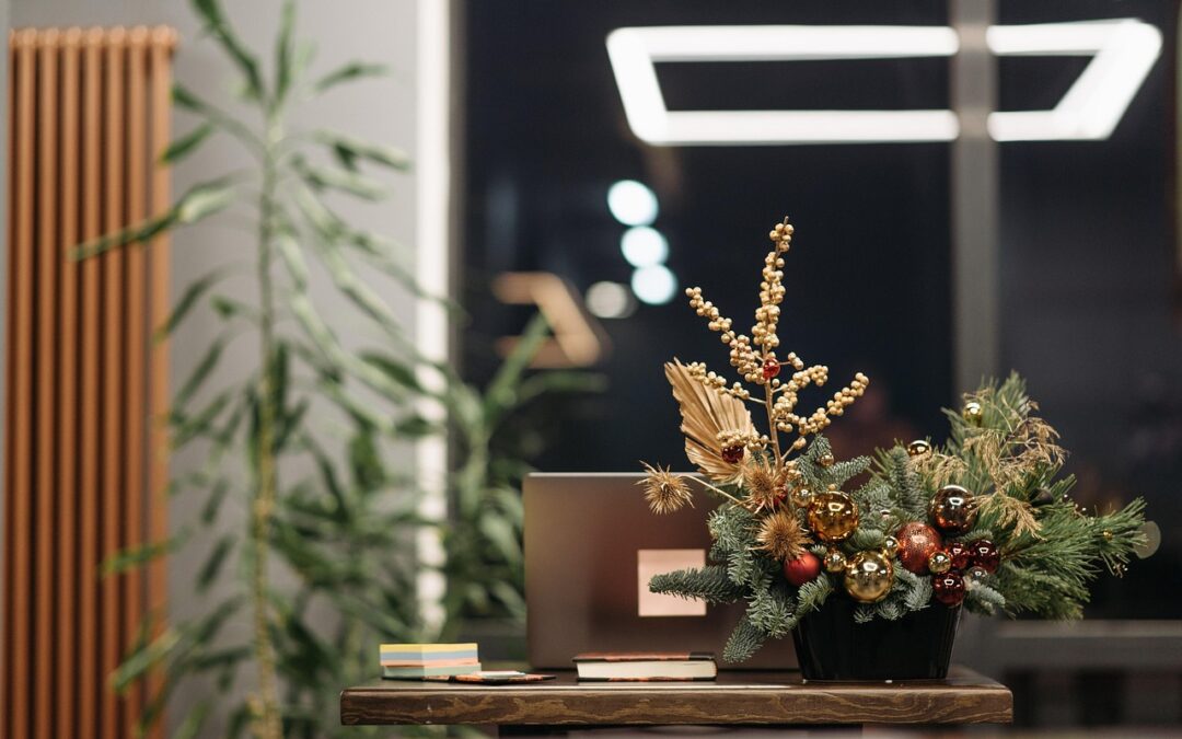 Creative Year-End Email Ideas for Hotels: Stand Out This Holiday Season